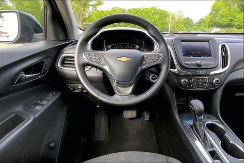 Mosaic Black Metallic 2024 Chevrolet Equinox 1LT