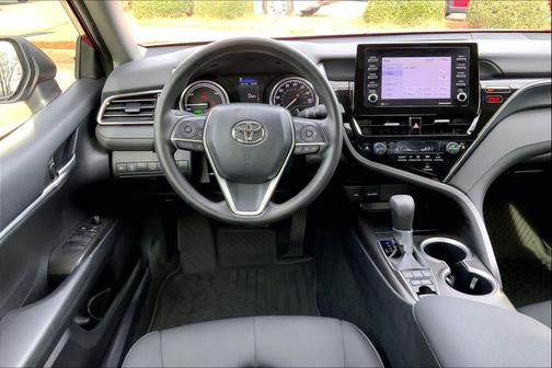 2024 Toyota Camry Hybrid SE