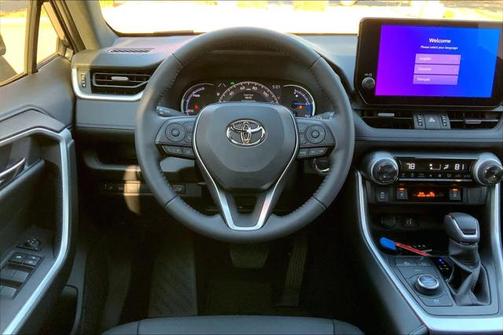 2023 Toyota RAV4 Hybrid SE