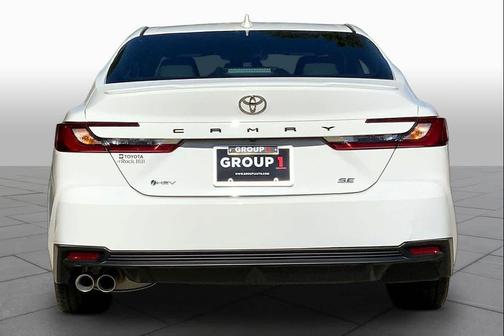 Ice Cap 2025 Toyota Camry SE