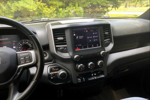 2022 RAM 2500 Big Horn Crew Cab 4x4 6'4' Box