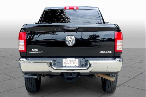 2022 RAM 2500 Big Horn Crew Cab 4x4 6'4' Box