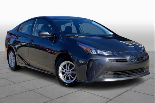 2022 Toyota Prius LE
