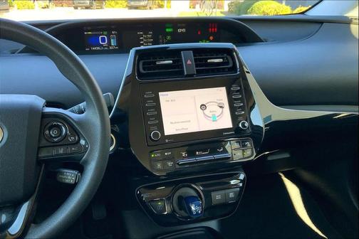 2022 Toyota Prius LE