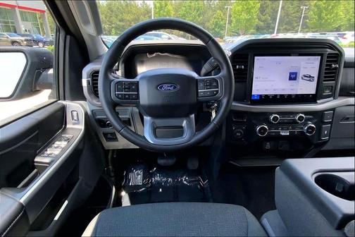 AGATE BLACK METALLIC 2025 Ford F-150 XLT