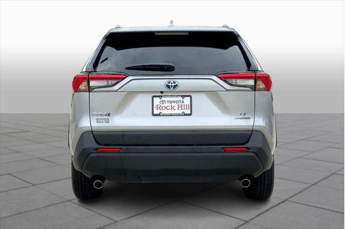 2022 Toyota RAV4 Hybrid SE