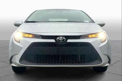 Classic Silver Metallic 2021 Toyota Corolla LE