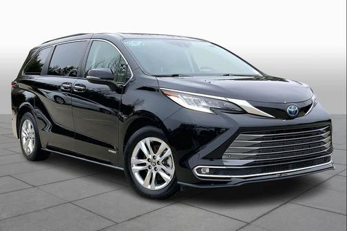 2021 Toyota Sienna Limited 7-Passenger