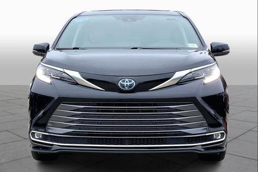 2021 Toyota Sienna Limited 7-Passenger