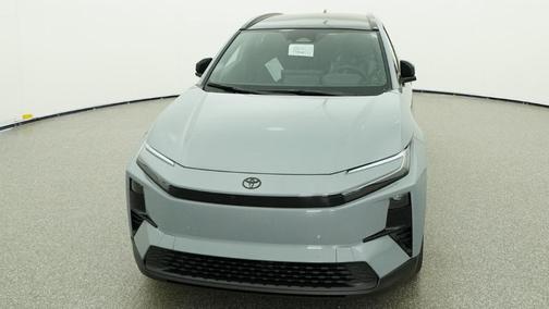 Cement 2026 Toyota C-HR XSE