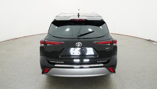 Midnight Black Metallic 2026 Toyota Highlander Hybrid Platinum