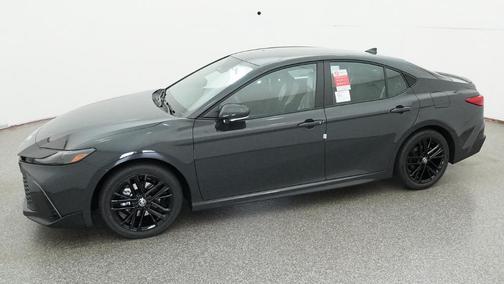 Underground 2026 Toyota Camry SE