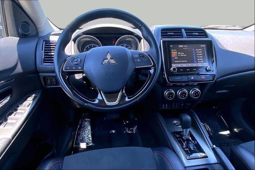 Alloy Silver Metallic 2024 Mitsubishi Outlander Sport SE