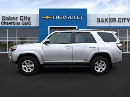 2024 Toyota 4Runner SR5