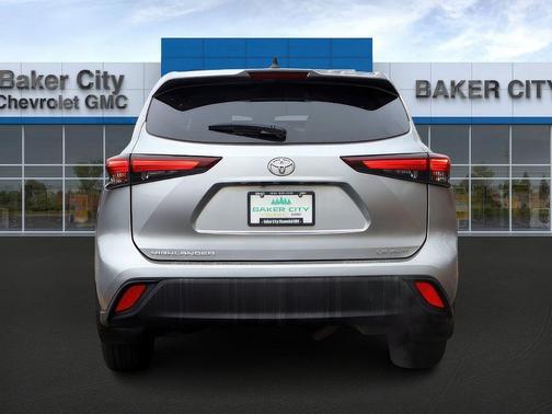 2024 Toyota Highlander LE