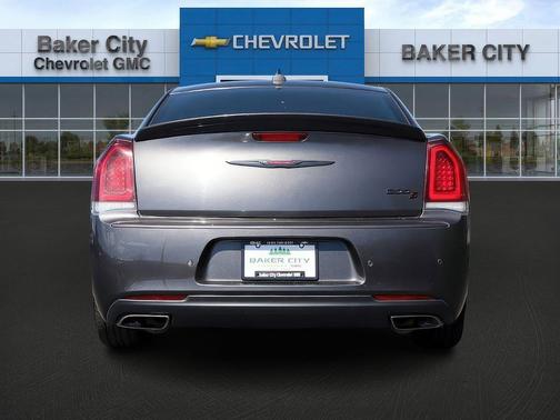 2022 Chrysler 300 S