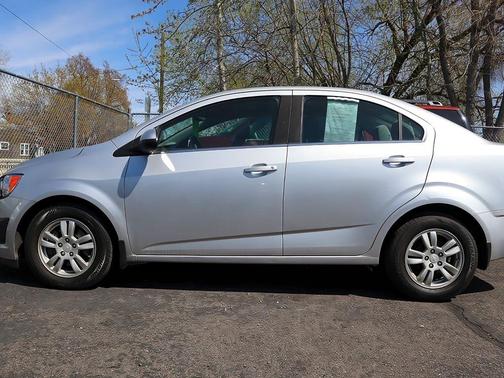 2016 Chevrolet Sonic LT