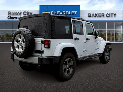 2013 Jeep Wrangler Unlimited Sahara