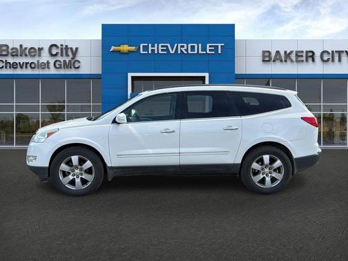 White 2011 Chevrolet Traverse LTZ