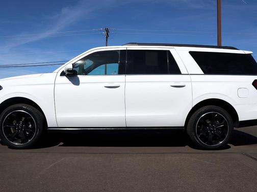 2022 Ford Expedition Max XLT