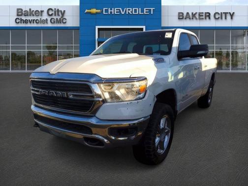 Bright White Clearcoat 2020 RAM 1500 Big Horn