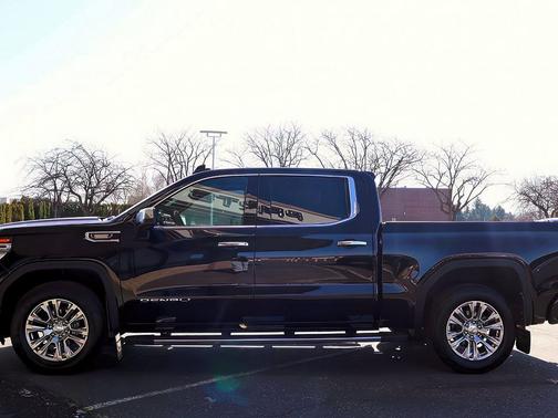 Onyx Black 2024 GMC Sierra 1500 Denali