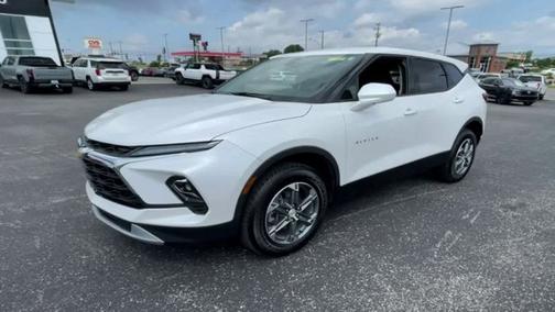 Iridescent Pearl Tricoat 2024 Chevrolet Blazer LT