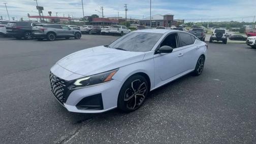 2023 Nissan Altima 2.5 SR