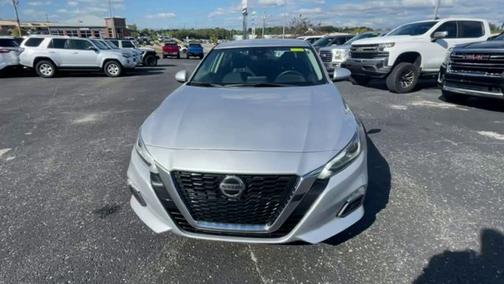 2022 Nissan Altima 2.5 SV