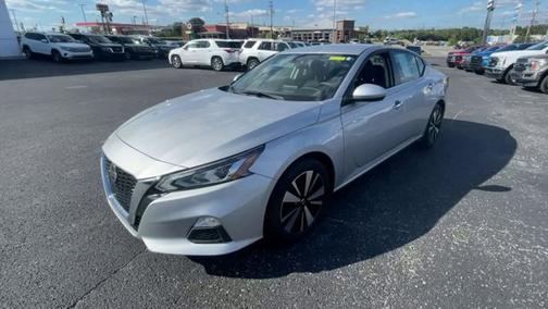 2022 Nissan Altima 2.5 SV