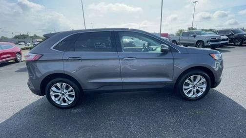 2021 Ford Edge Titanium