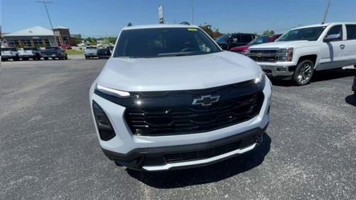 Polar White Tricoat 2026 Chevrolet Equinox FWD RS