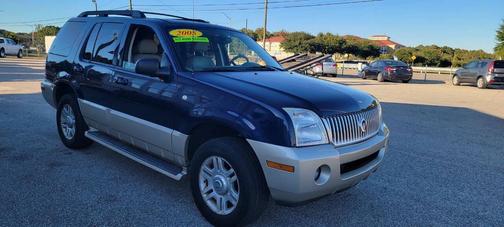2005 Mercury Mountaineer Luxury