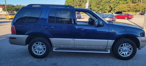 2005 Mercury Mountaineer Luxury