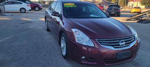 2010 Nissan Altima 3.5 SR