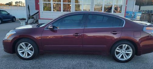2010 Nissan Altima 3.5 SR