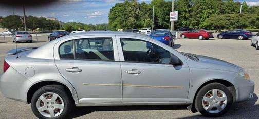 Silver 2007 Chevrolet Cobalt LS
