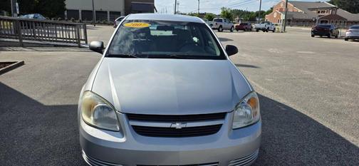 Silver 2007 Chevrolet Cobalt LS