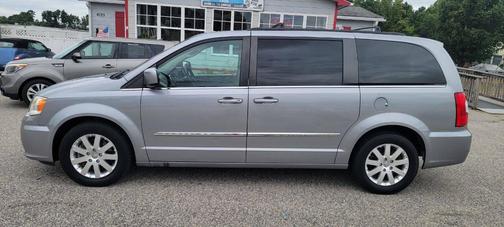 2013 Chrysler Town & Country Touring