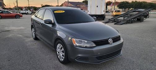 2014 Volkswagen Jetta Auto SE