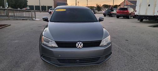 2014 Volkswagen Jetta Auto SE