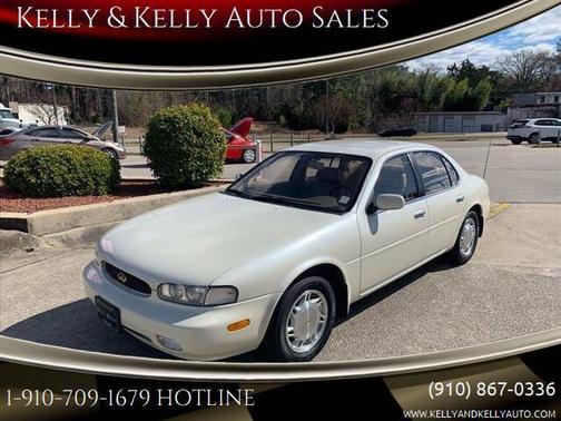 1996 INFINITI J30 Base 4dr Sedan