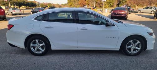 2016 Chevrolet Malibu LS