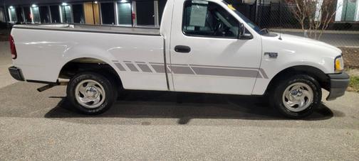 2002 Ford F-150 XL