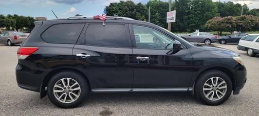 2013 Nissan Pathfinder SV