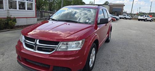 Red 2017 Dodge Journey SE