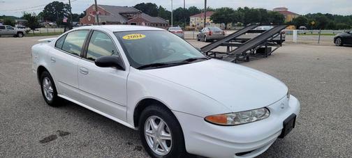 2004 Oldsmobile Alero GL 4dr Sedan