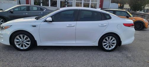 2018 Kia Optima LX