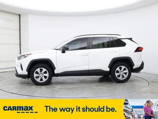 2020 Toyota RAV4 LE