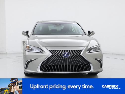 2021 Lexus ES 300h 